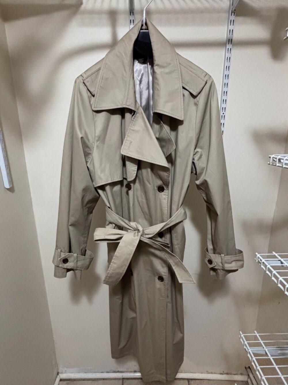 Banana Republic Beige/Tan Trench Coat
